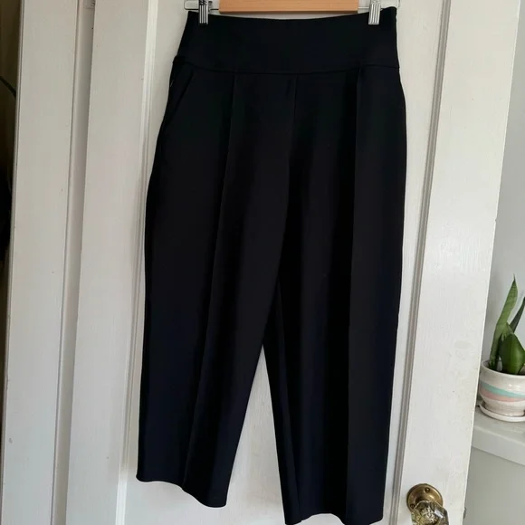Athleta Stellar Wide Crop - Picture 5 of 9